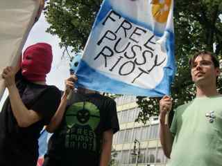 free pussy riot protest